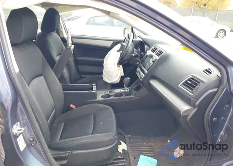 2015 Subaru Legacy 2.5I Premium z USA, uszkodzony, nr VIN 4S3BNAC63F3049216